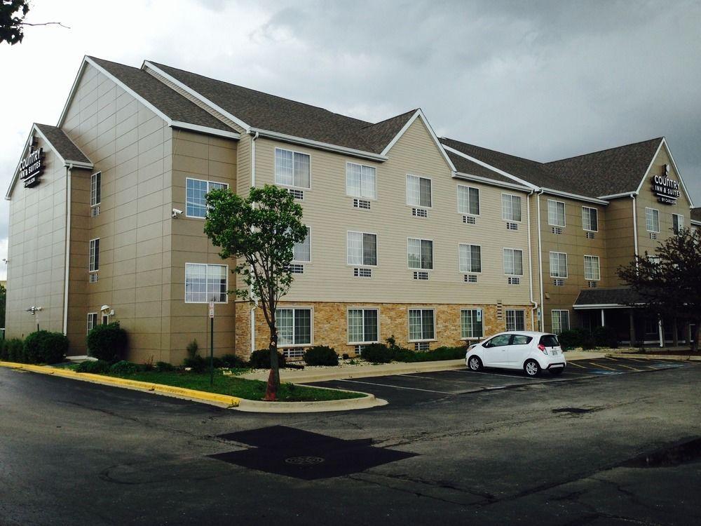 Holiday Inn Express & Suites Chicago - Matteson, An Ihg Hotel Exterior photo